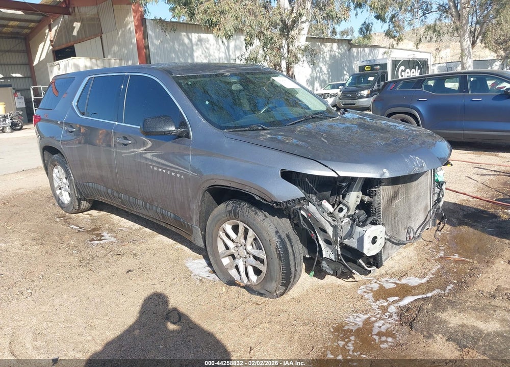 2019 CHEVROLET TRAVERSE LS VIN: 1GNERFKW0KJ177555