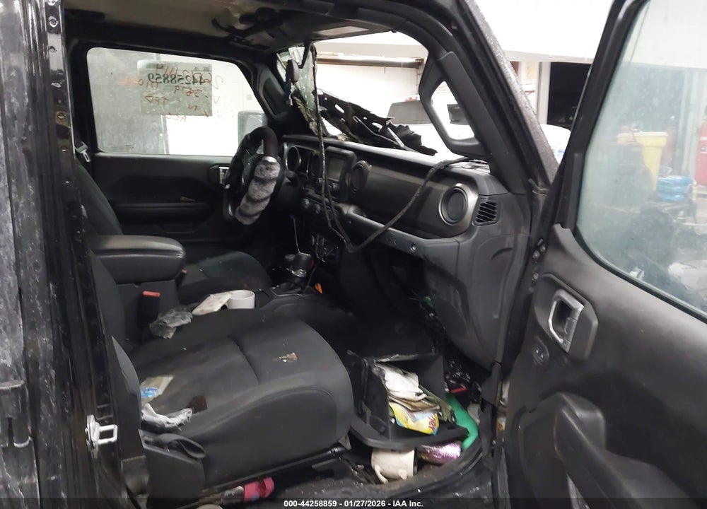 2020 JEEP WRANGLER UNLIMITED SPORT S 4X4 VIN: 1C4HJXDN9LW113879