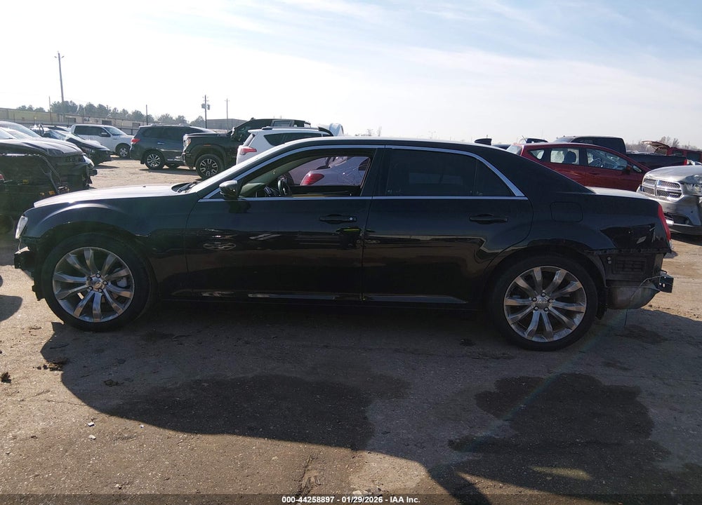 2018 CHRYSLER 300 TOURING L VIN: 2C3CCAAG3JH342047
