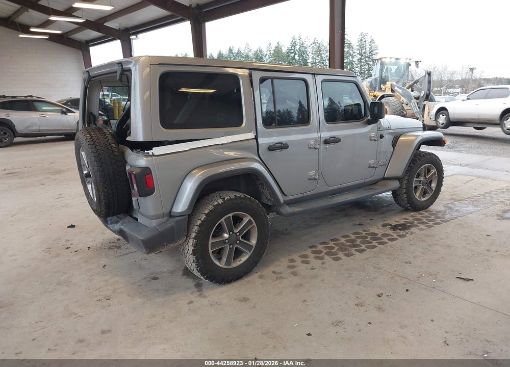 2019 JEEP WRANGLER UNLIMITED SAHARA VIN: 1C4HJXEG3KW596767
