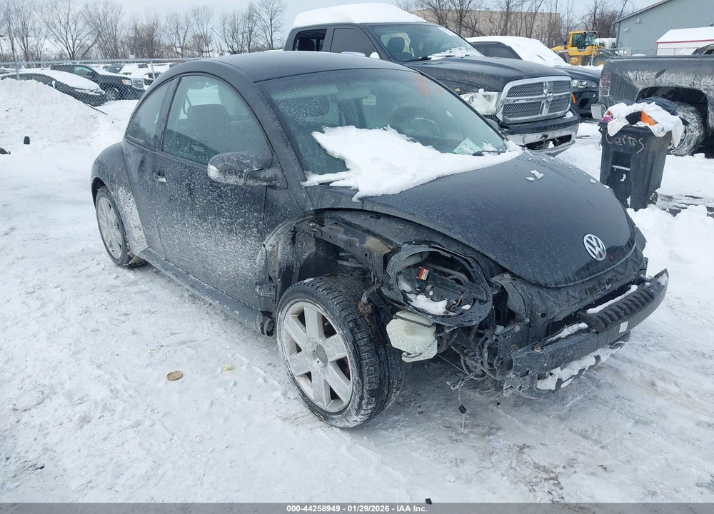 2010 VOLKSWAGEN NEW BEETLE 2.5L VIN: 3VWPG3AG2AM013156