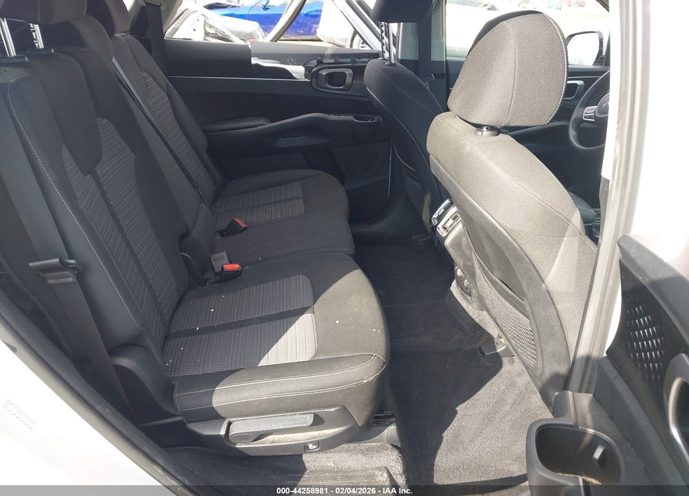 2023 KIA SORENTO LX VIN: 5XYRG4LC2PG180991