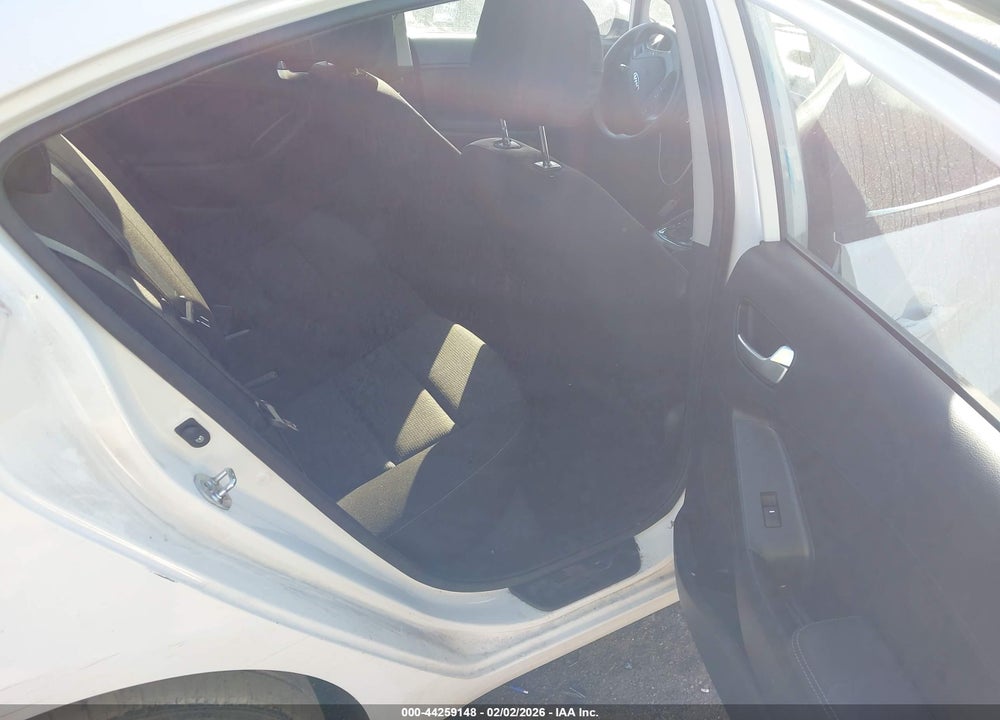 2017 KIA FORTE LX VIN: 3KPFK4A70HE037382