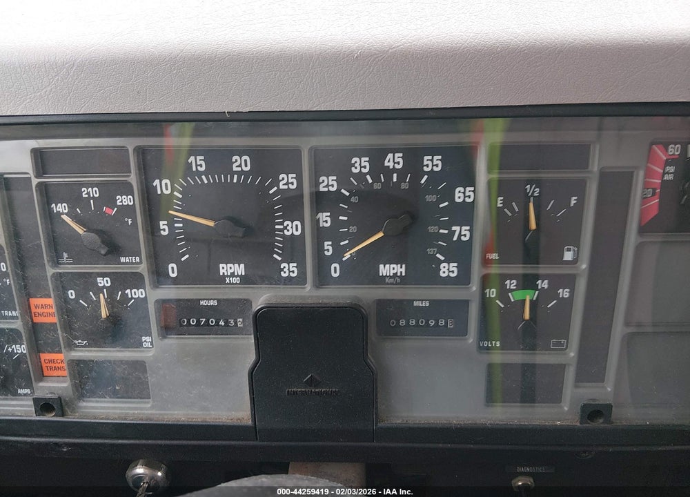 1999 INTERNATIONAL 4000 4700 VIN: 1HTSLAAM1XH676463