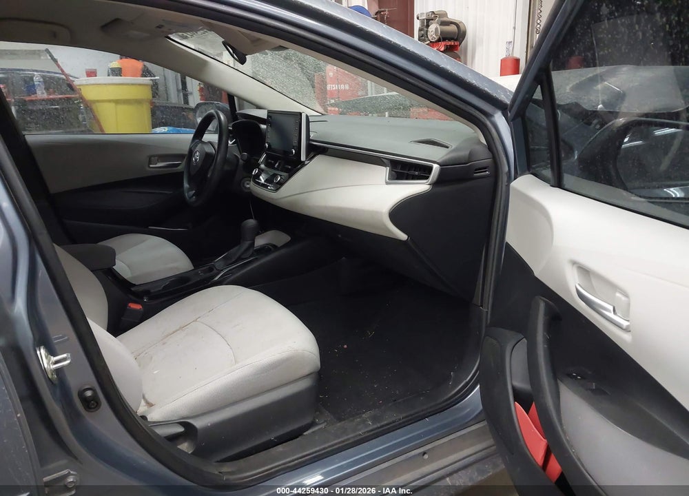 2021 TOYOTA COROLLA LE VIN: 5YFEPMAE0MP150401