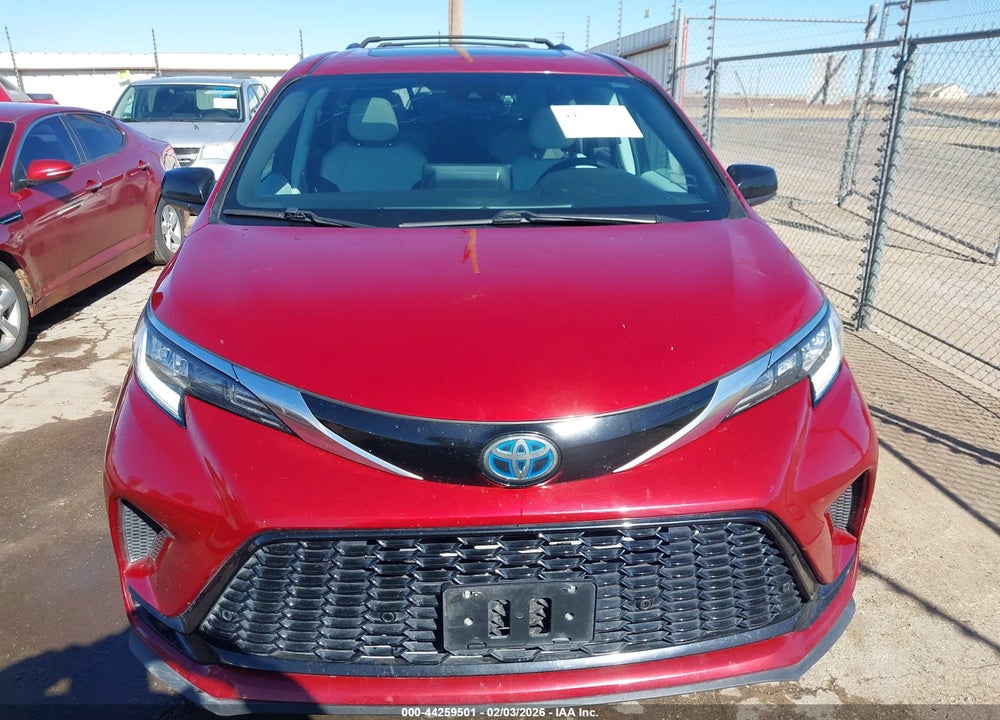 2022 TOYOTA SIENNA XSE VIN: 5TDXRKEC9NS108947