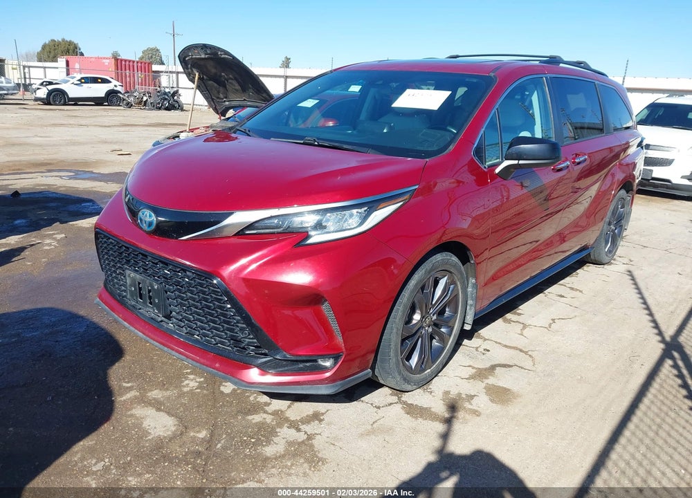 2022 TOYOTA SIENNA XSE VIN: 5TDXRKEC9NS108947