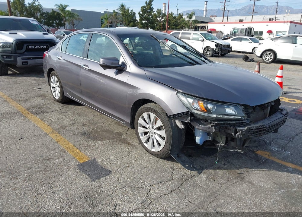 2015 HONDA ACCORD EX-L V-6 VIN: 1HGCR3F88FA019353