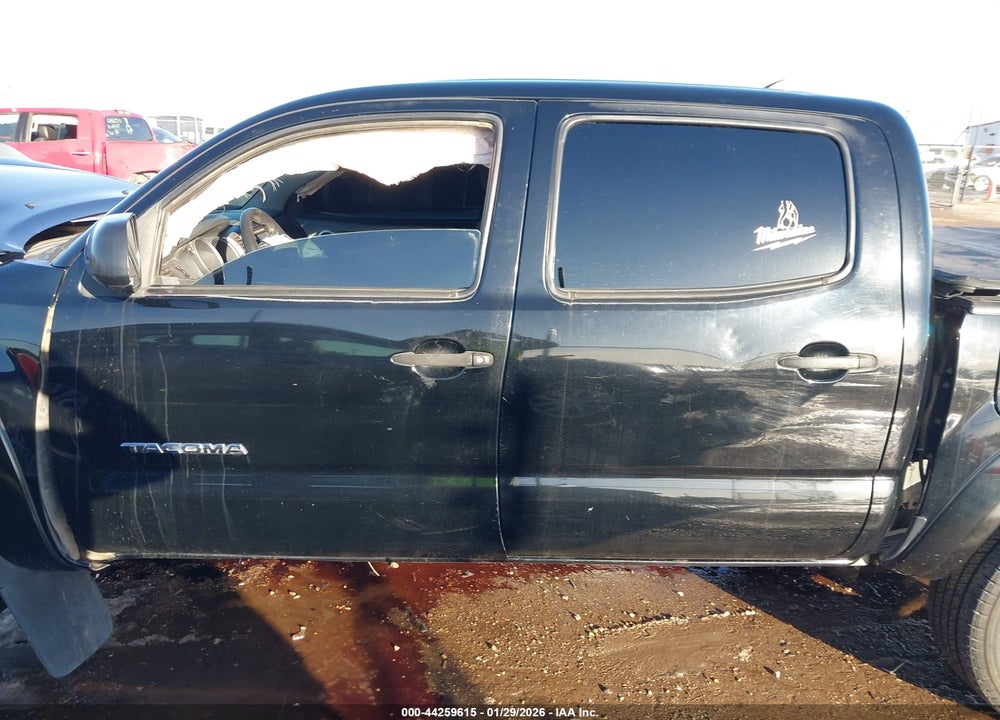 2015 TOYOTA TACOMA PRERUNNER V6 VIN: 3TMJU4GN5FM192202
