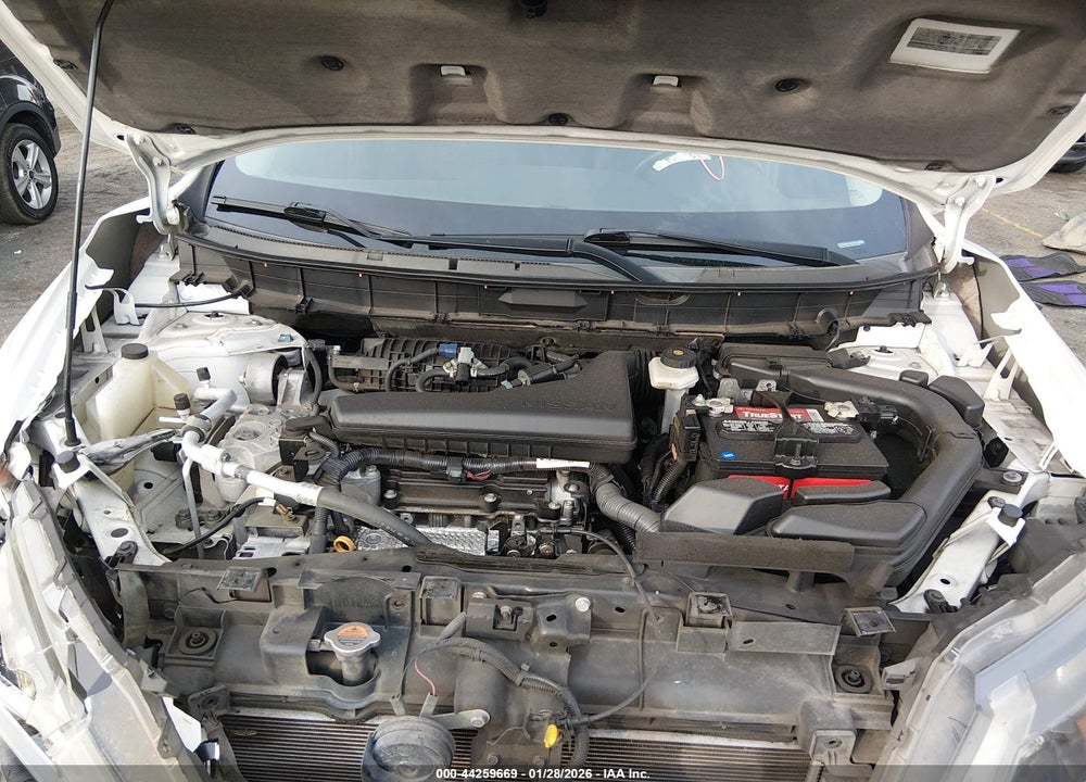 2019 NISSAN ROGUE SV VIN: 5N1AT2MT1KC715555