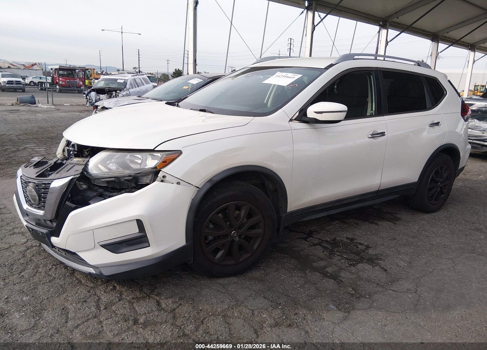 2019 NISSAN ROGUE SV VIN: 5N1AT2MT1KC715555