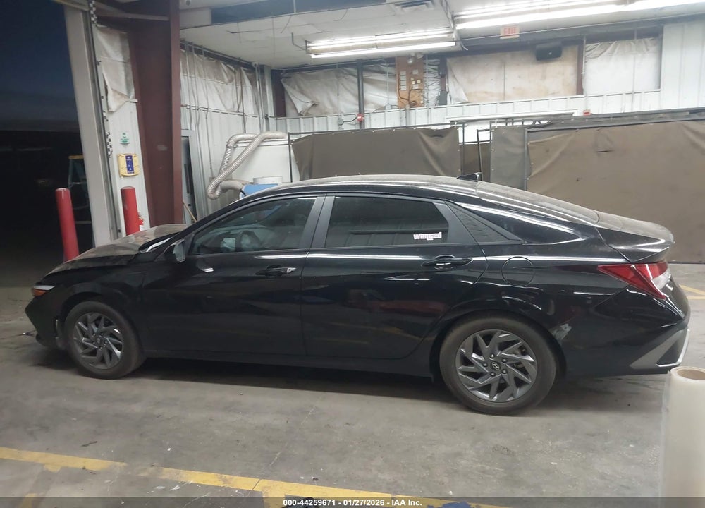 2024 HYUNDAI ELANTRA SEL VIN: KMHLM4DG6RU684361