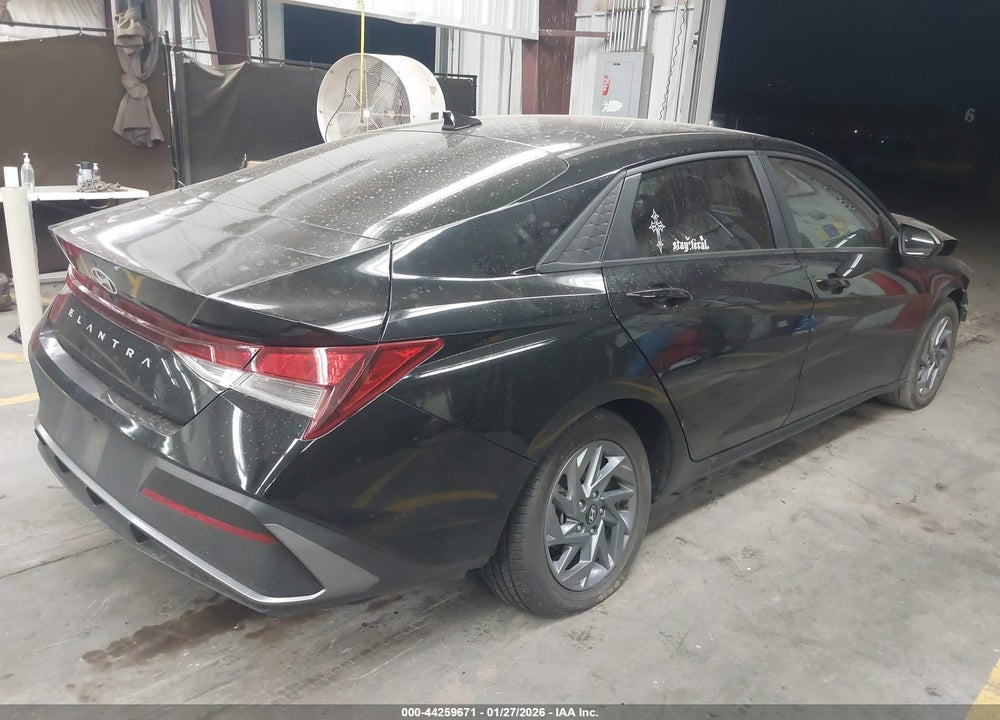 2024 HYUNDAI ELANTRA SEL VIN: KMHLM4DG6RU684361