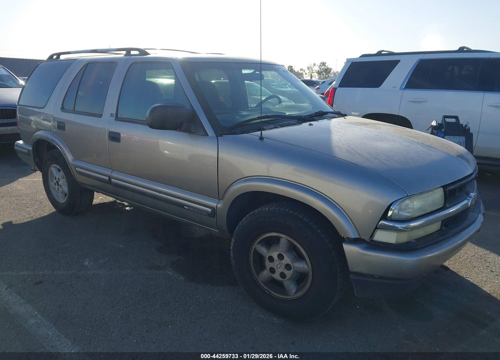 1999 CHEVROLET BLAZER LS VIN: 1GNDT13W1X2247449