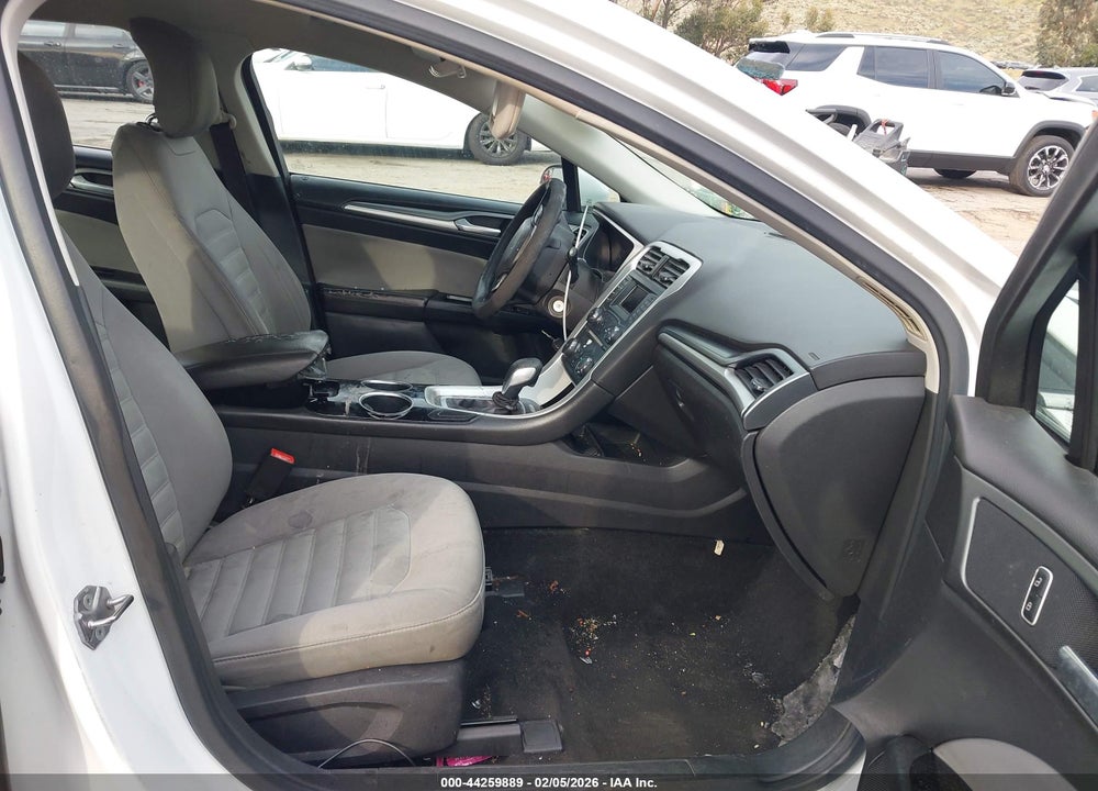 2013 FORD FUSION S VIN: 3FA6P0G71DR119986
