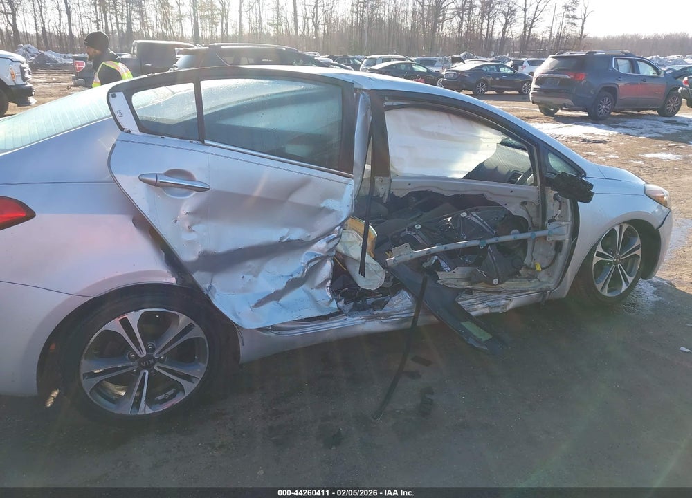 2016 KIA FORTE EX VIN: KNAFX4A80G5447441