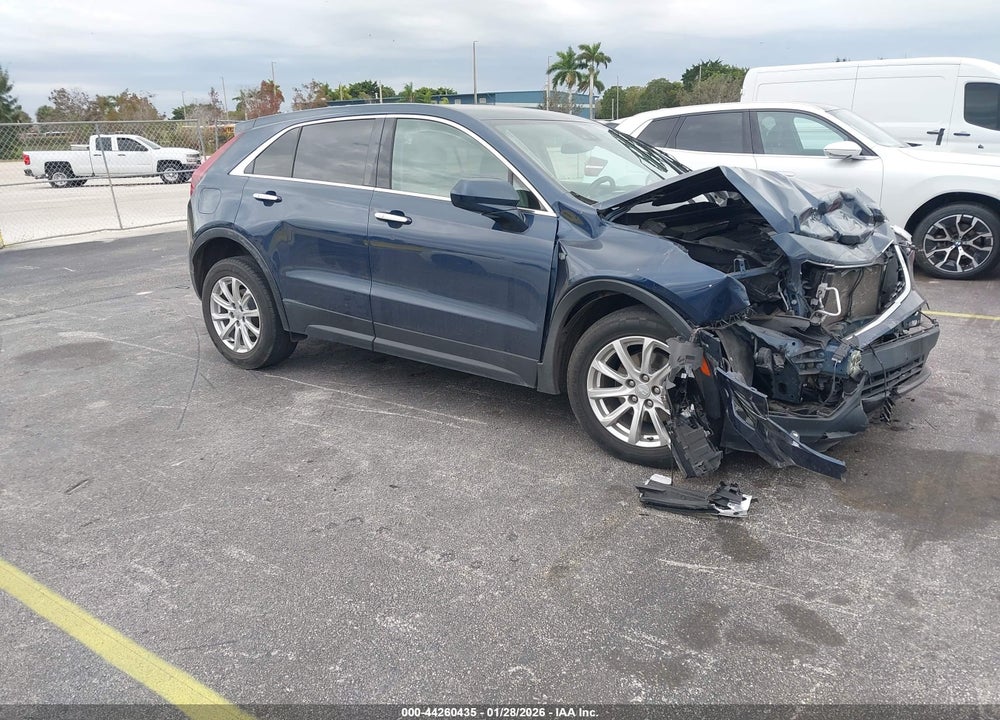 2020 CADILLAC XT4 FWD LUXURY VIN: 1GYAZAR40LF143662
