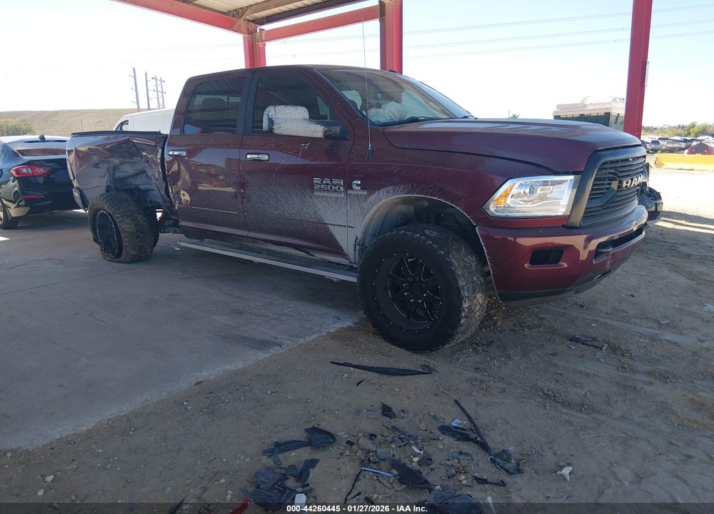 2016 RAM 2500 SLT VIN: 3C6UR4DL7GG328029