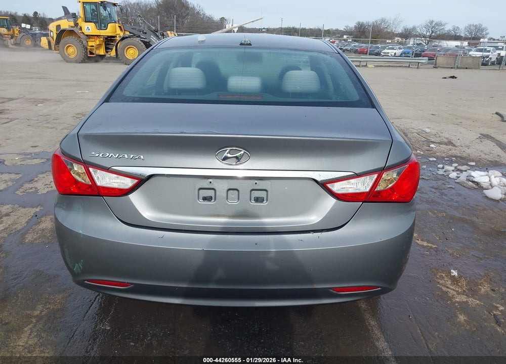 2013 HYUNDAI SONATA GLS VIN: 5NPEB4AC5DH518050