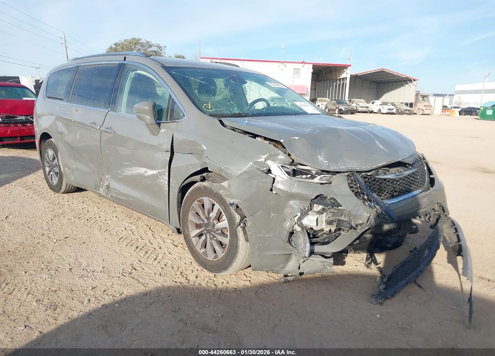 2021 CHRYSLER PACIFICA TOURING L VIN: 2C4RC1BG1MR524106