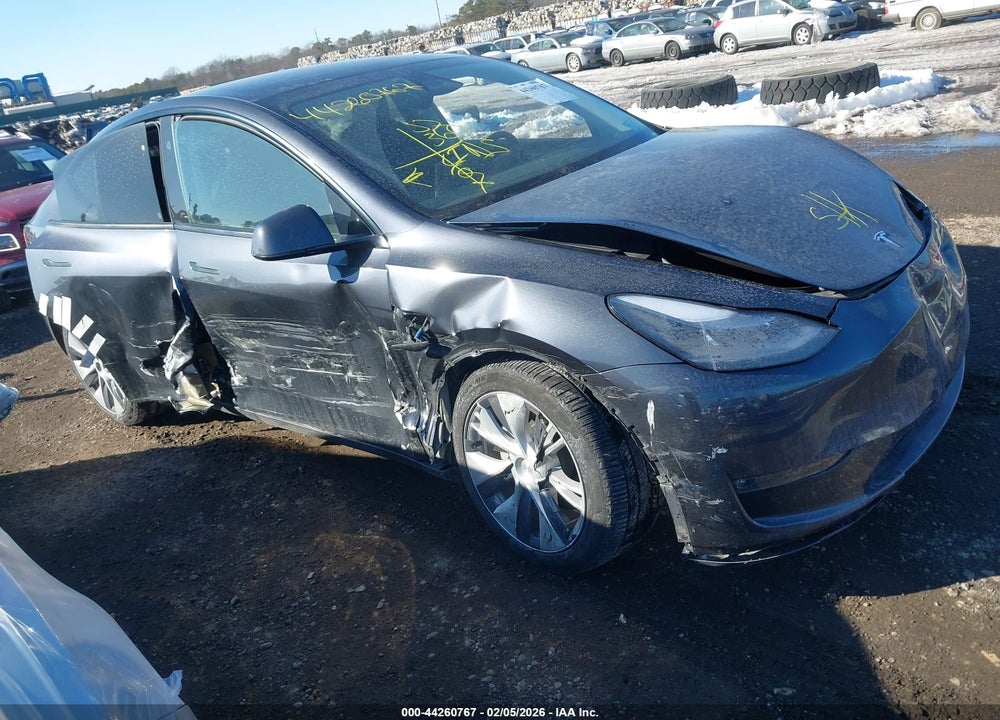 2024 TESLA MODEL Y LONG RANGE DUAL MOTOR ALL-WHEEL DRIVE VIN: 7SAYGDEEXRA231352