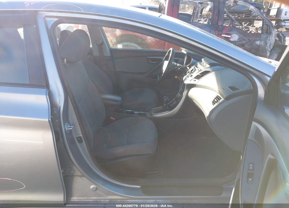 2015 HYUNDAI ELANTRA SE VIN: 5NPDH4AEXFH612701