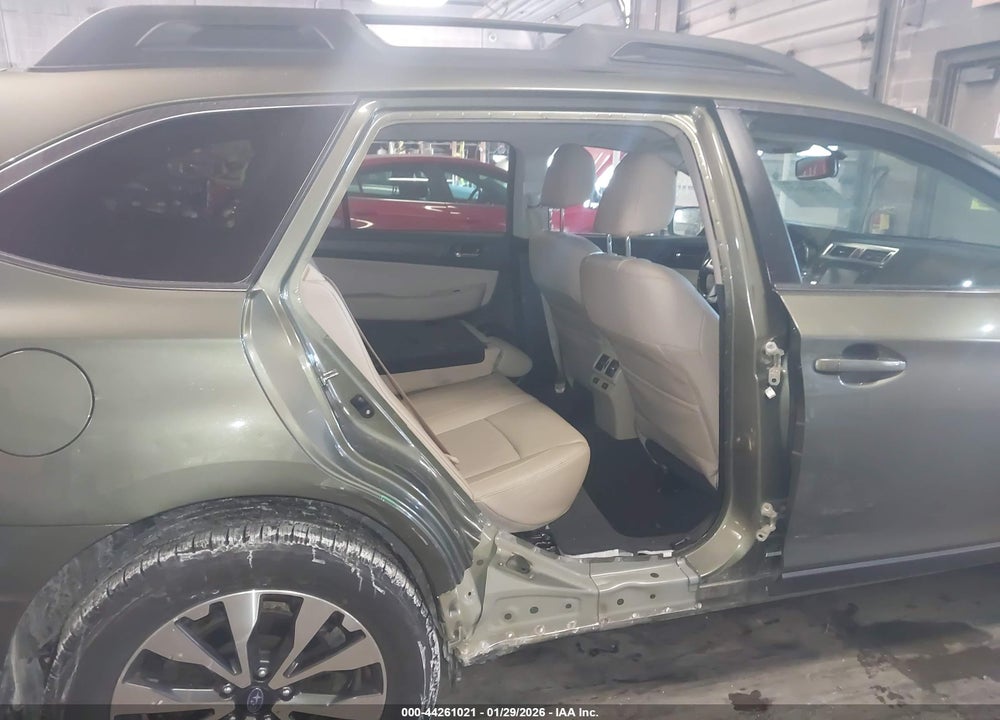 2016 SUBARU OUTBACK 2.5I LIMITED VIN: 4S4BSBLC8G3329716