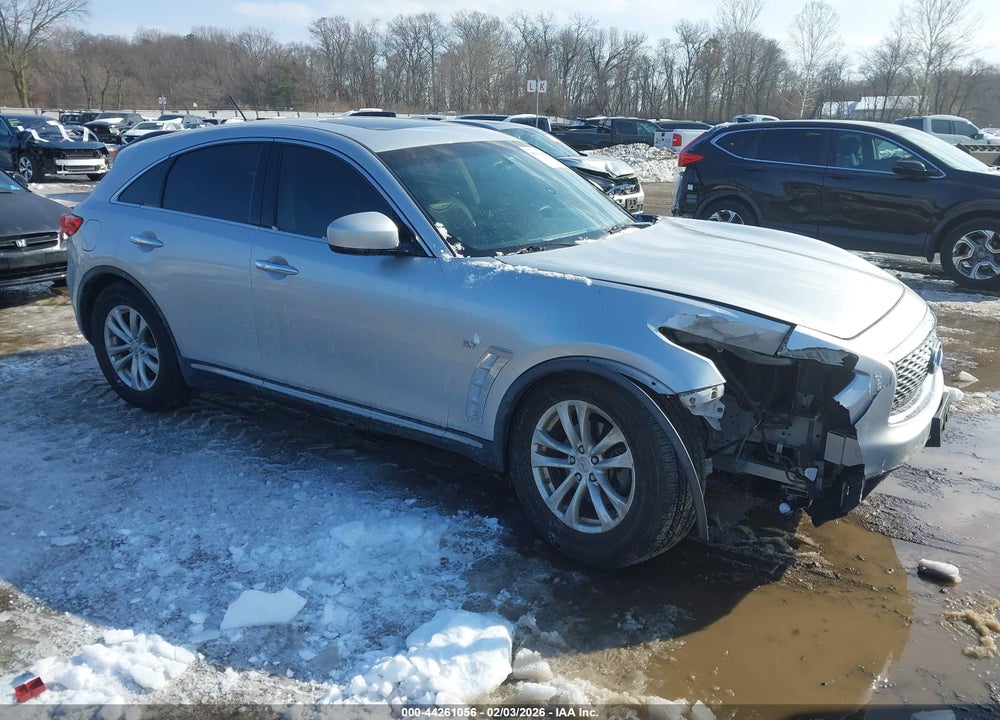 2017 INFINITI QX70 VIN: JN8CS1MW3HM412904