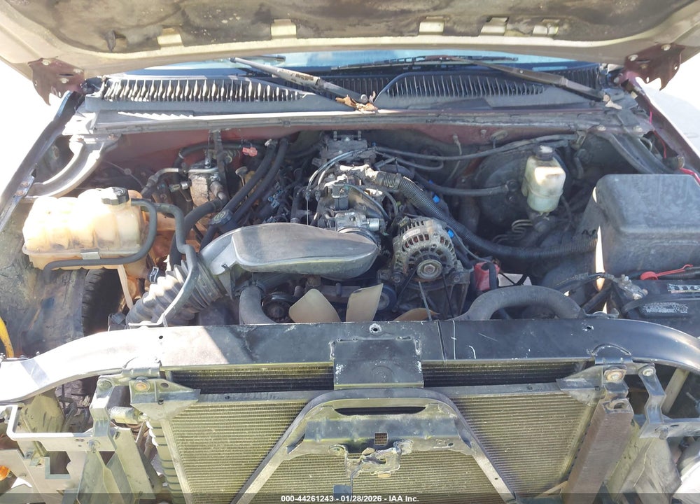 2000 CHEVROLET SILVERADO 1500 VIN: 2GCEC19T5Y1350904