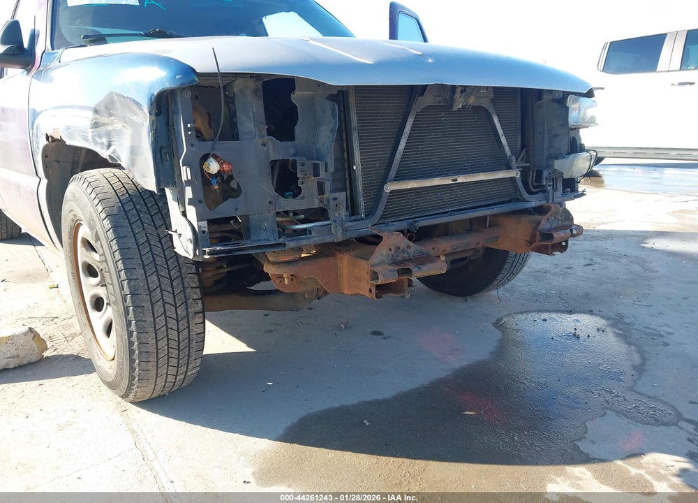 2000 CHEVROLET SILVERADO 1500 VIN: 2GCEC19T5Y1350904