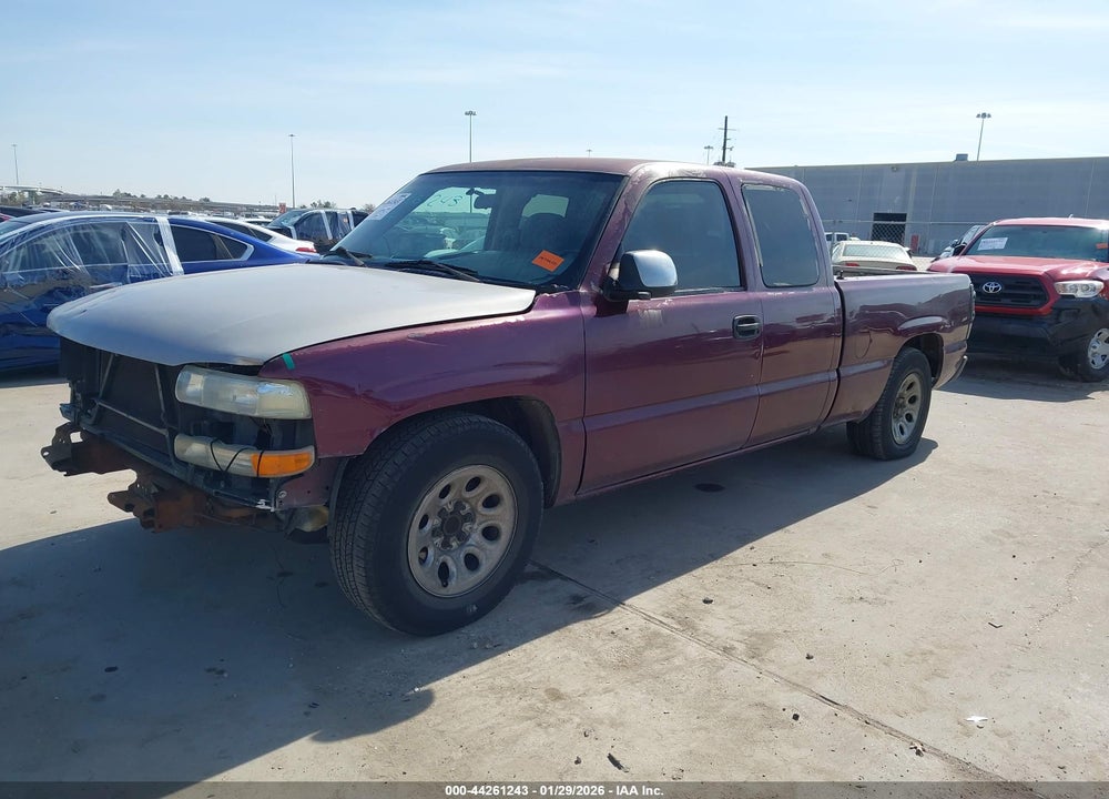 2000 CHEVROLET SILVERADO 1500 VIN: 2GCEC19T5Y1350904