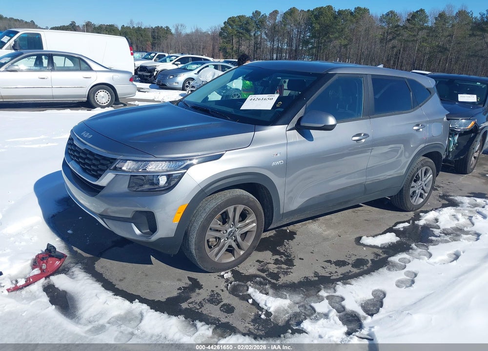 2023 KIA SELTOS LX VIN: KNDEPCAA2P7461485