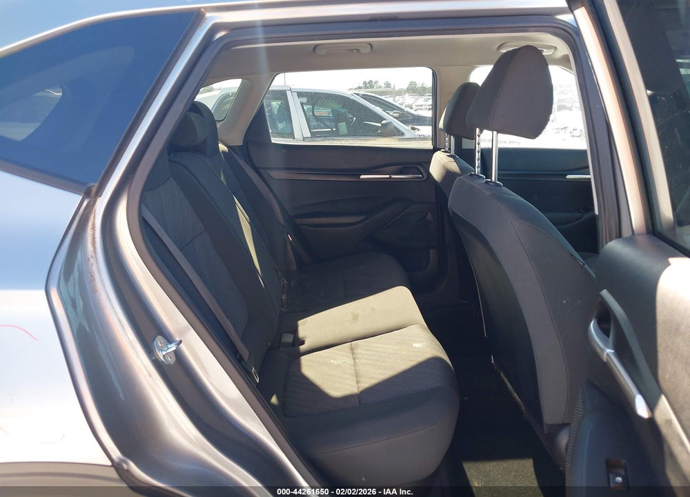2023 KIA SELTOS LX VIN: KNDEPCAA2P7461485