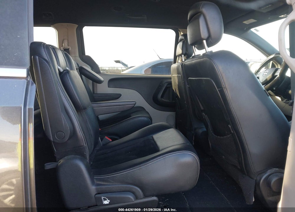 2017 DODGE GRAND CARAVAN SXT VIN: 2C4RDGCG6HR724483