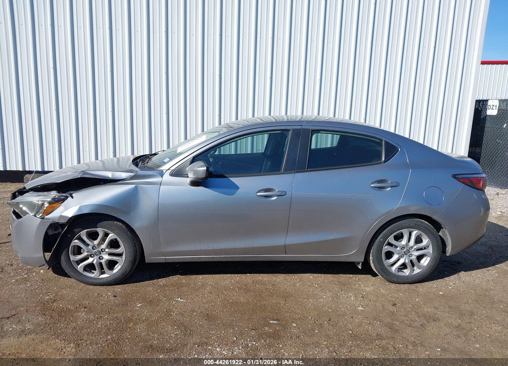 2016 SCION IA VIN: 3MYDLBZV0GY113077
