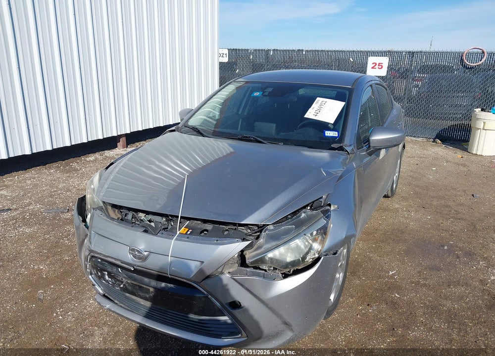 2016 SCION IA VIN: 3MYDLBZV0GY113077