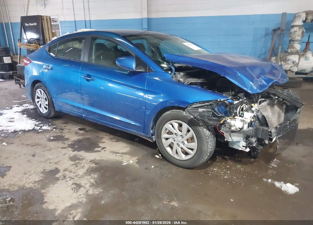 2017 HYUNDAI ELANTRA VIN: 5NPD74LF4HH137204