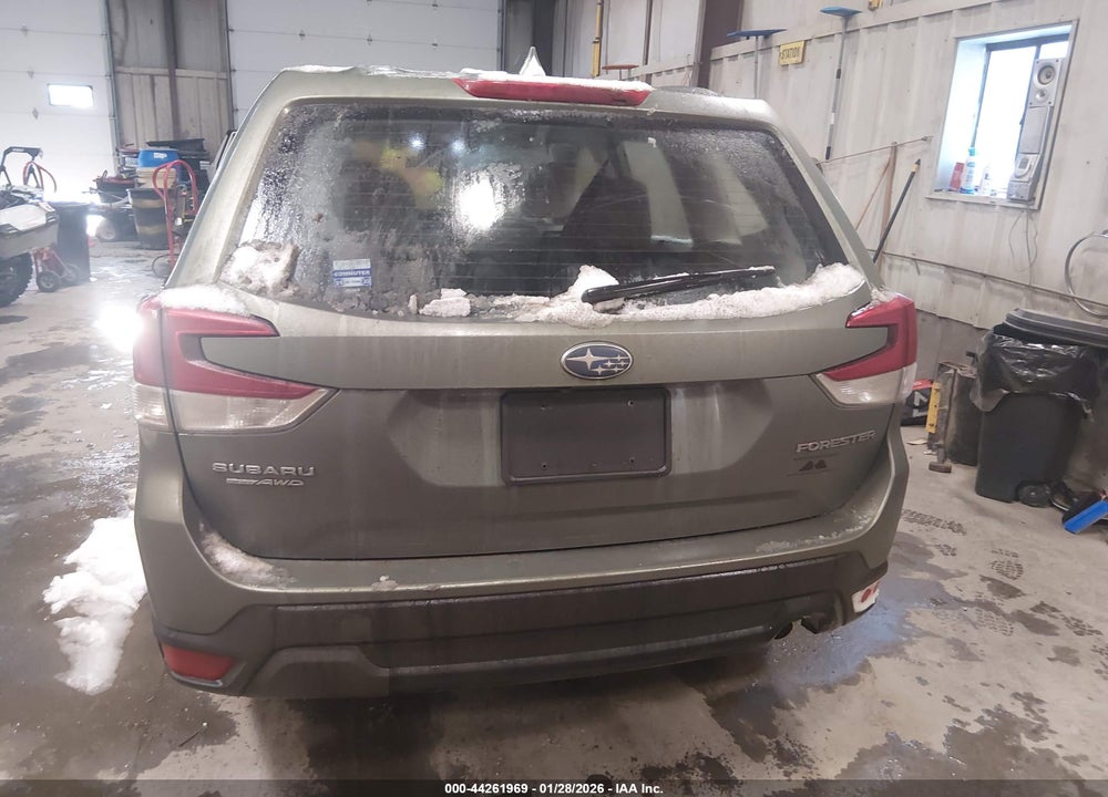 2021 SUBARU FORESTER VIN: JF2SKAAC7MH566084
