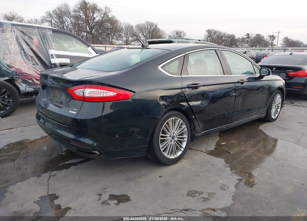 2014 FORD FUSION SE VIN: 3FA6P0H9XER135735