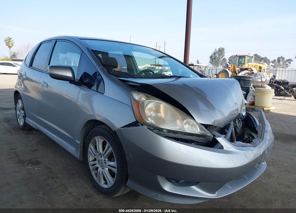 2010 HONDA FIT SPORT VIN: JHMGE8H62AC030526