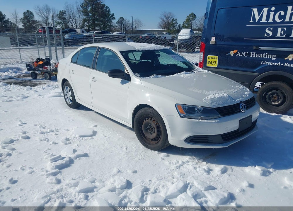 2013 VOLKSWAGEN JETTA 2.0L S VIN: 3VW2K7AJ2DM265912
