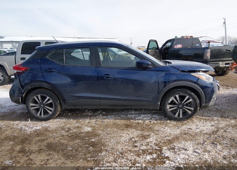 2019 NISSAN KICKS SV VIN: 3N1CP5CU6KL552244