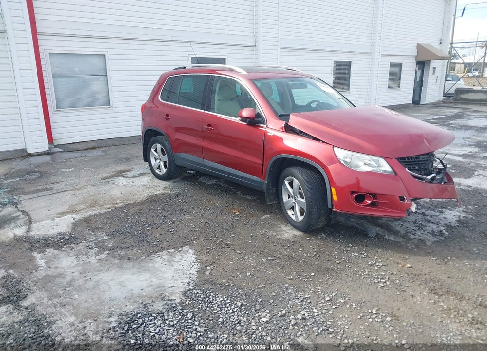 2010 VOLKSWAGEN TIGUAN WOLFSBURG EDITION VIN: WVGBV9AX8AW003202