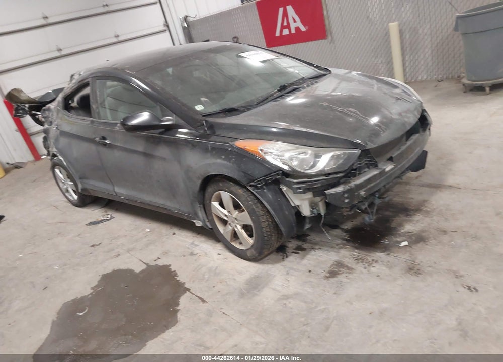 2013 HYUNDAI ELANTRA GLS VIN: 5NPDH4AE3DH395649