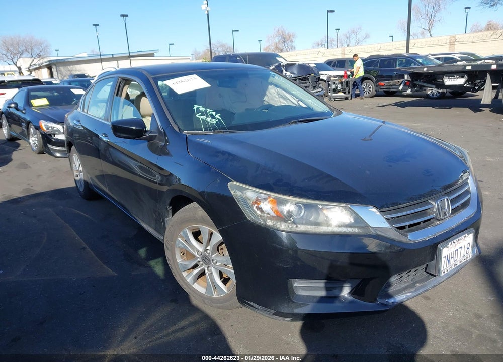 2015 HONDA ACCORD LX VIN: 1HGCR2F30FA233879