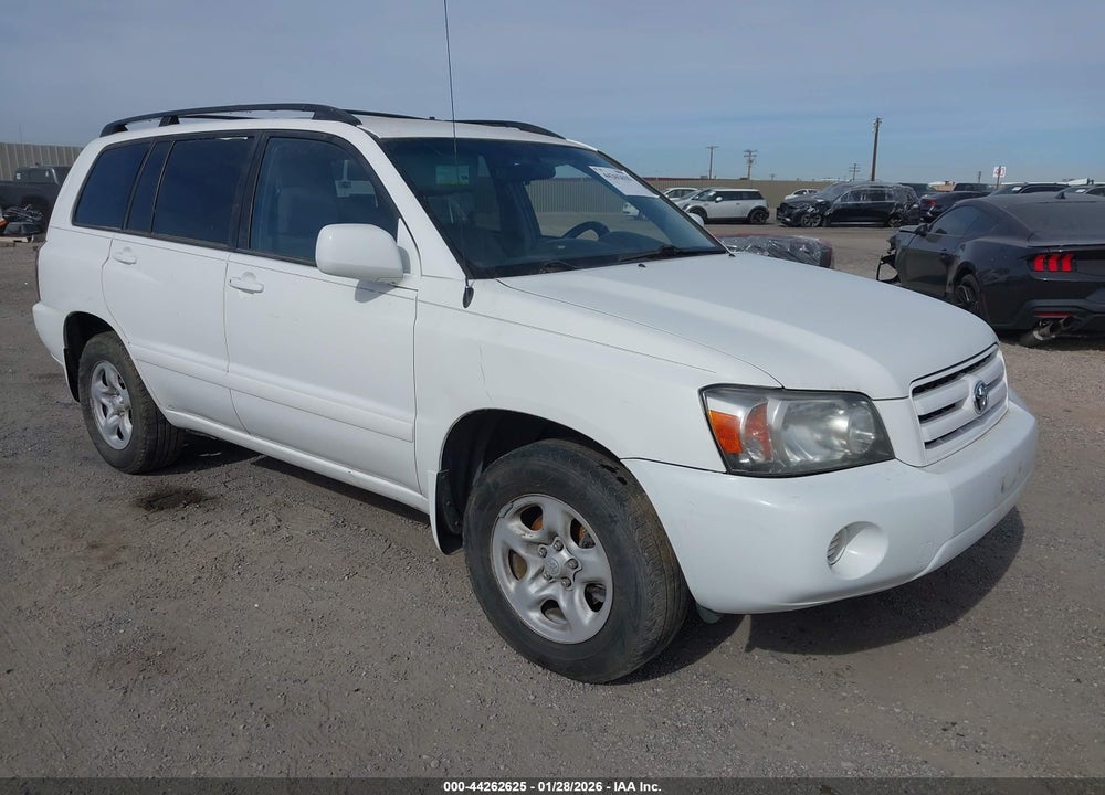2005 TOYOTA HIGHLANDER VIN: JTEDD21A850128045