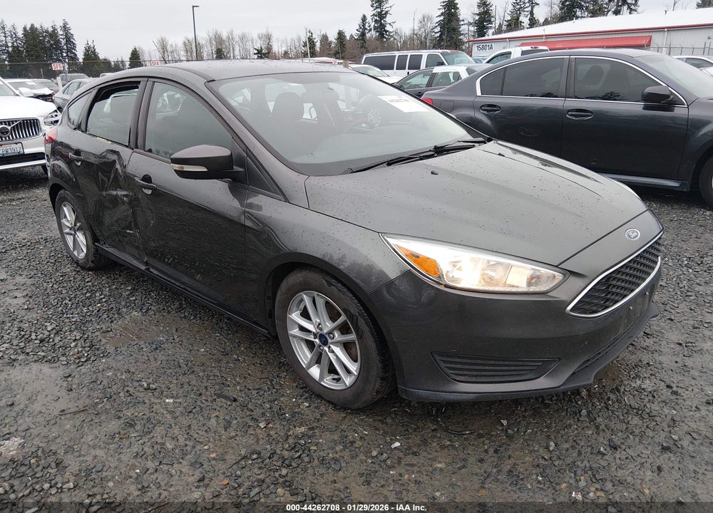 2016 FORD FOCUS SE VIN: 1FADP3K21GL277882
