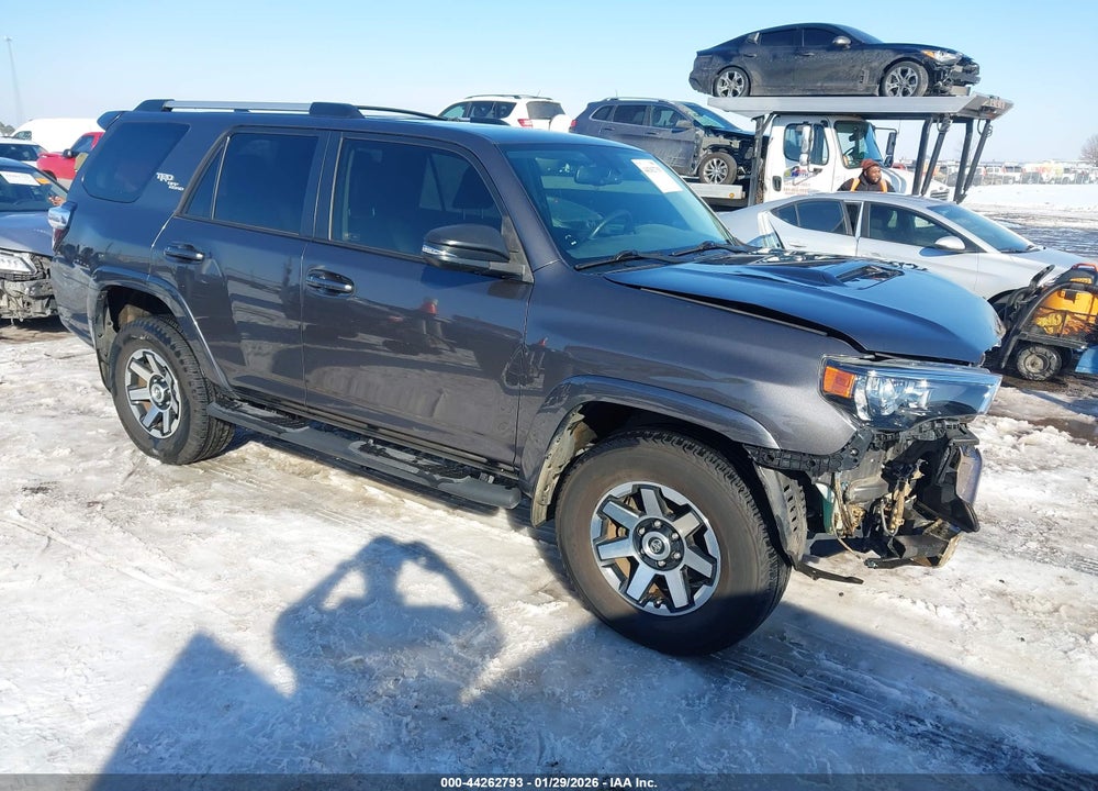 2017 TOYOTA 4RUNNER TRD OFF ROAD PREMIUM VIN: JTEBU5JR6H5460717