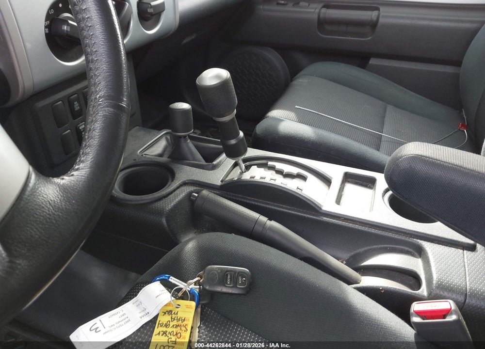 2007 TOYOTA FJ CRUISER VIN: JTEBU11F970003006