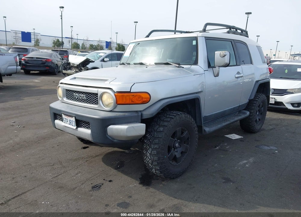 2007 TOYOTA FJ CRUISER VIN: JTEBU11F970003006